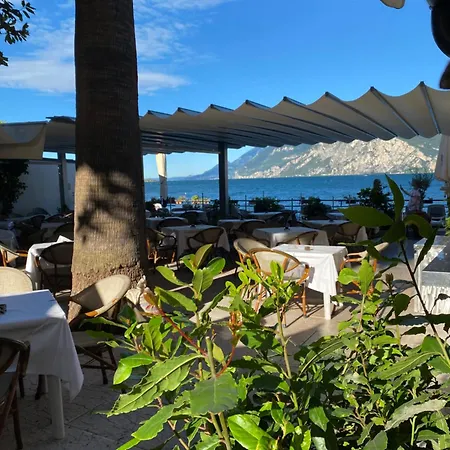 Hotel Malcesine Отель Мальчезине