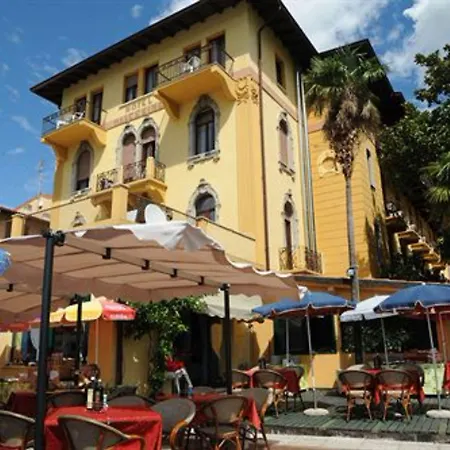 Отель Hotel Malcesine Мальчезине