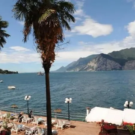 Hotel Malcesine 3* Мальчезине