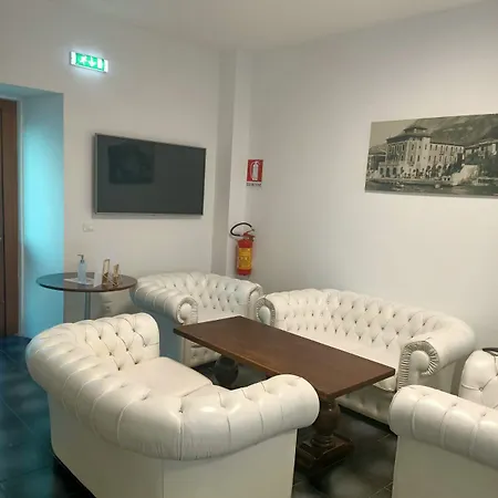 Hotel Malcesine 3* Мальчезине