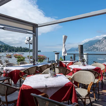 Hotel Malcesine Отель Мальчезине