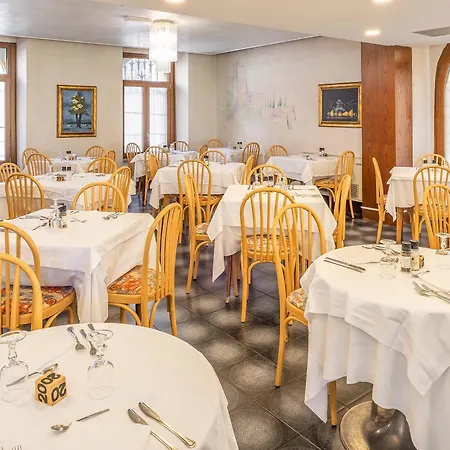 Hotel Malcesine マルチェージネ