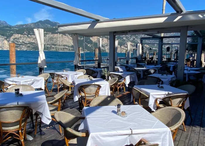 Отель Hotel Malcesine 3*