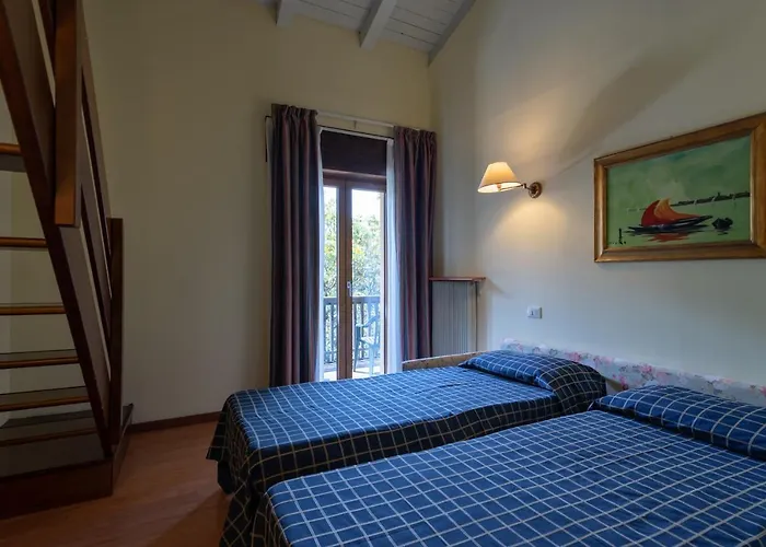 Hotel Malcesine 3* Мальчезине